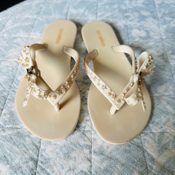 Mini Melissa Cream Floral Kids Sandals - Picture 1 of 3